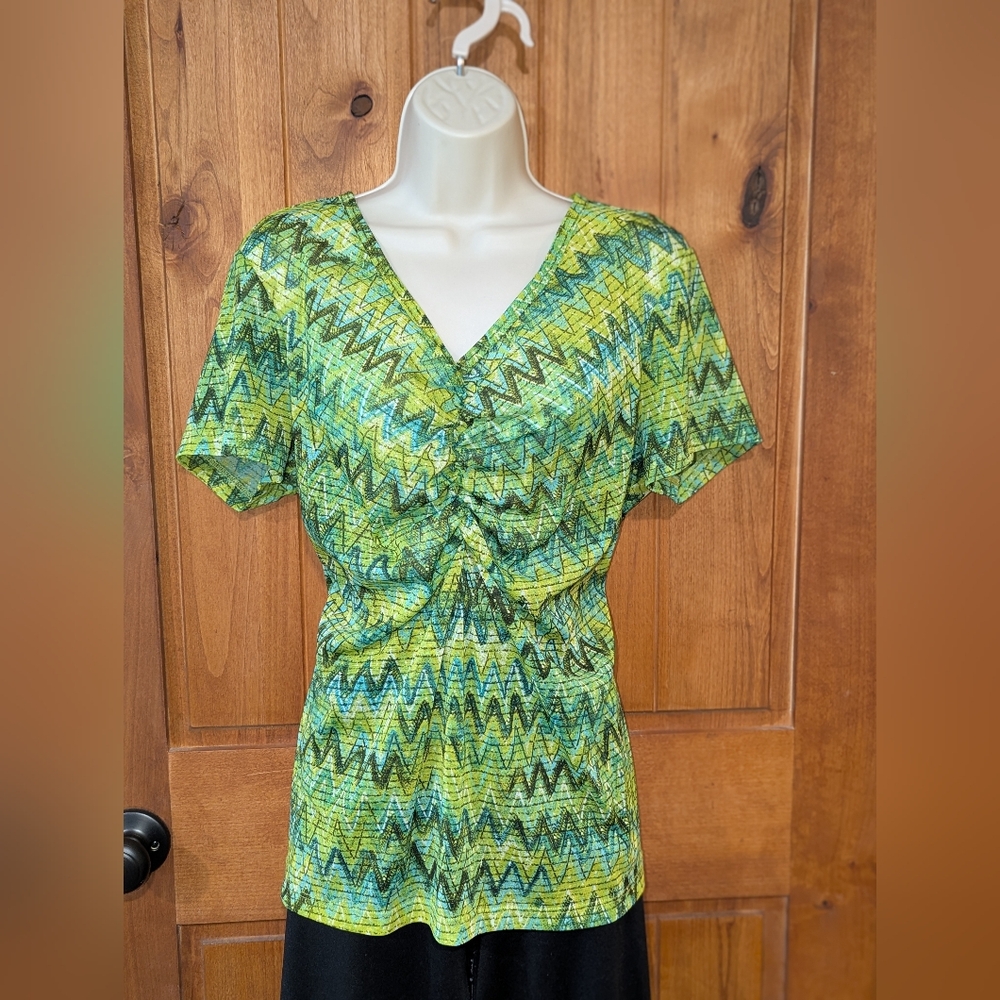 Izod Green and Yellow Cinch Front Blouse‎